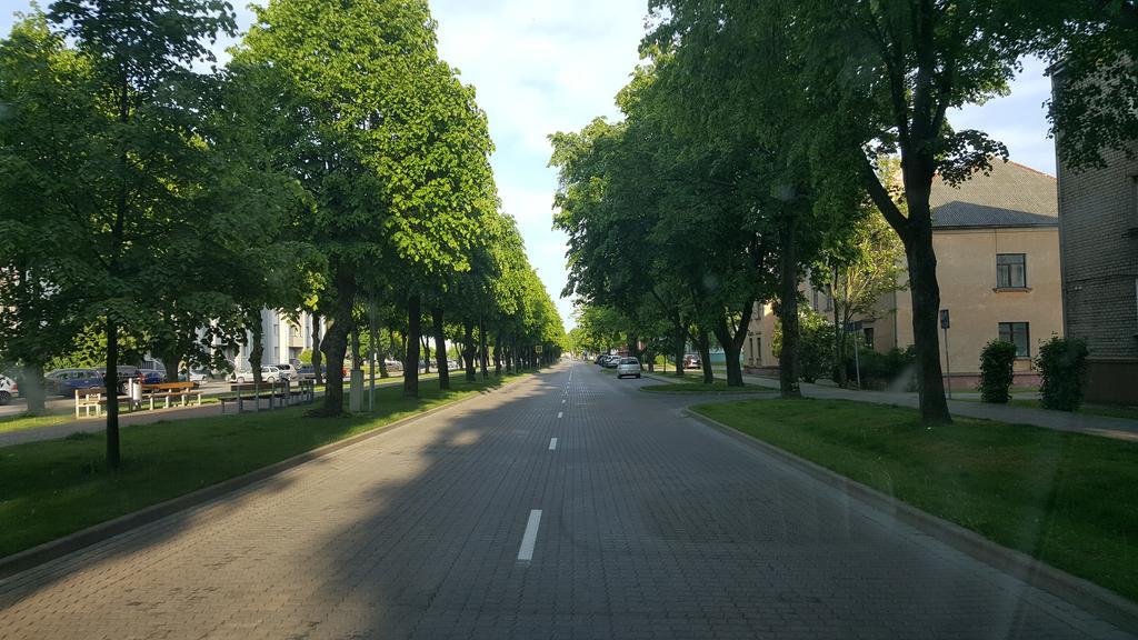L.E.C. Travel Apartments Ventspils Exteriör bild